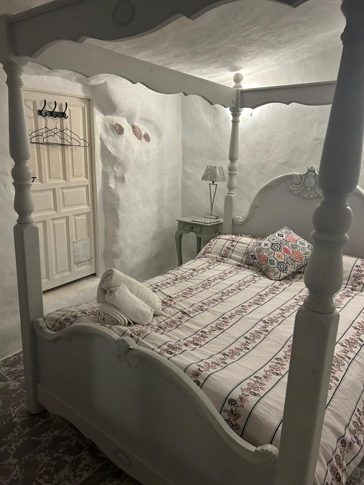 The Crystal Cave Villa Zújar Eksteriør bilde